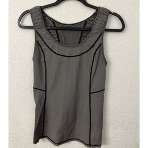 Lululemon tank top size 6